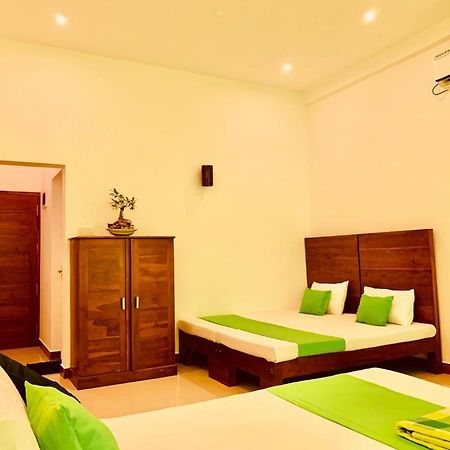 Elegant Lake House Tissamaharama Exterior foto